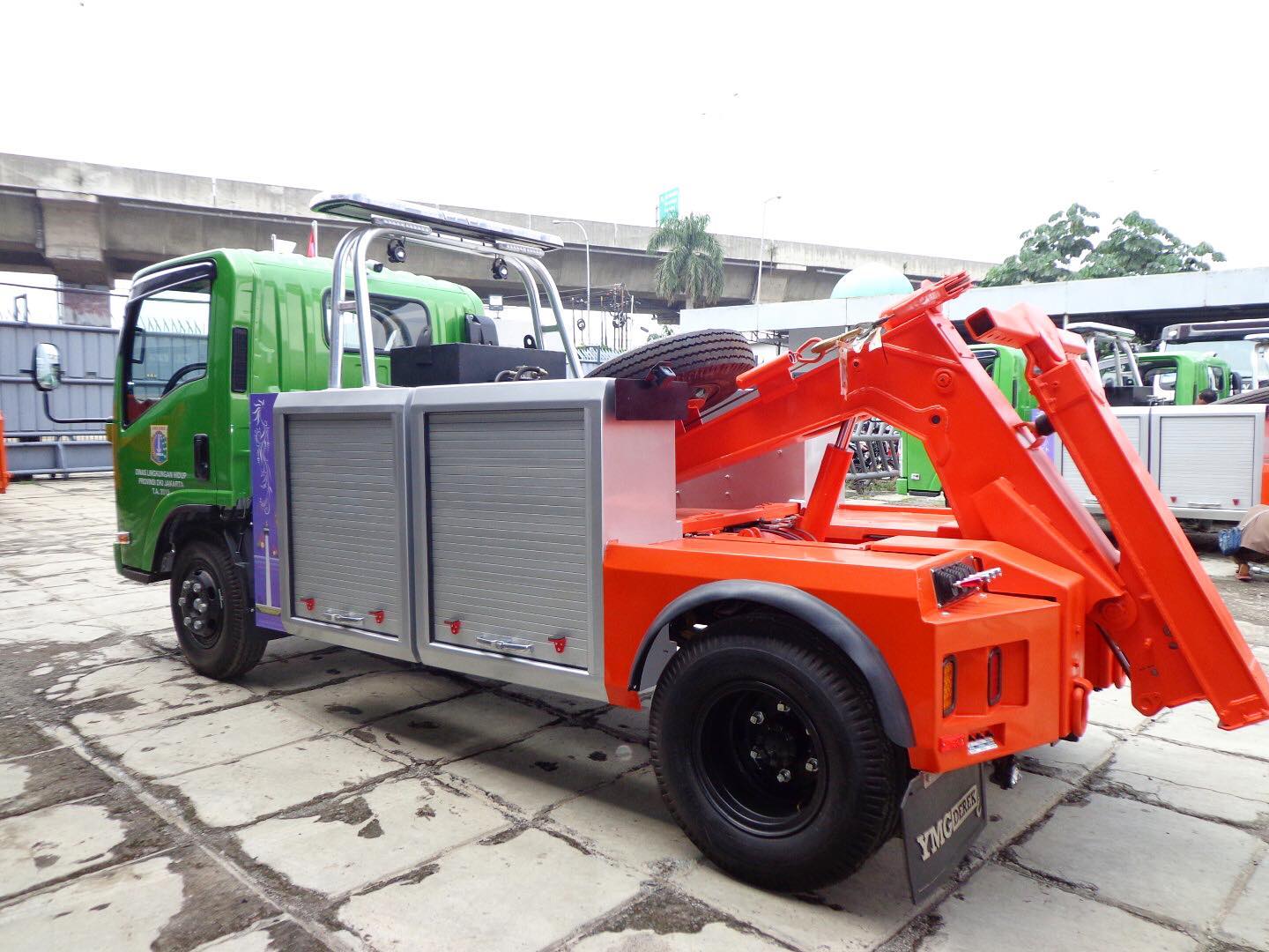 tow truck mobil derek and car carrier